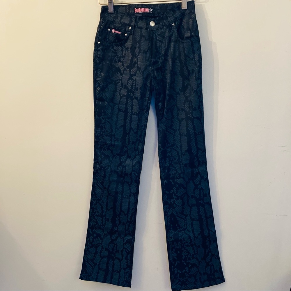 VTG Y2K Bubblegum Silky Faux Snakeskin Pants 1/2